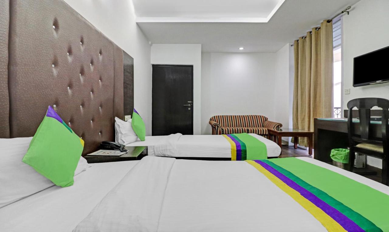 Treebo Trend Exotica Opp Sector 62 Hotel กาเซียบัด ภายนอก รูปภาพ